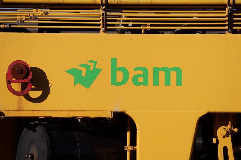 BAM Stopmachine met het fabrieksnummer 1214 en het UIC-nummer 99 84 942 8 702-7.